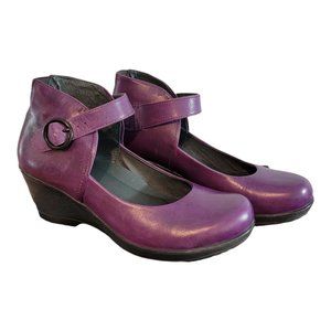 Dansko Rebel Ankle Strap Wedge Pump Purple - EU 40